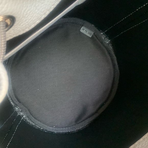 NWT $395 Marc Jacobs Bucket Bag - Picture 6 of 7